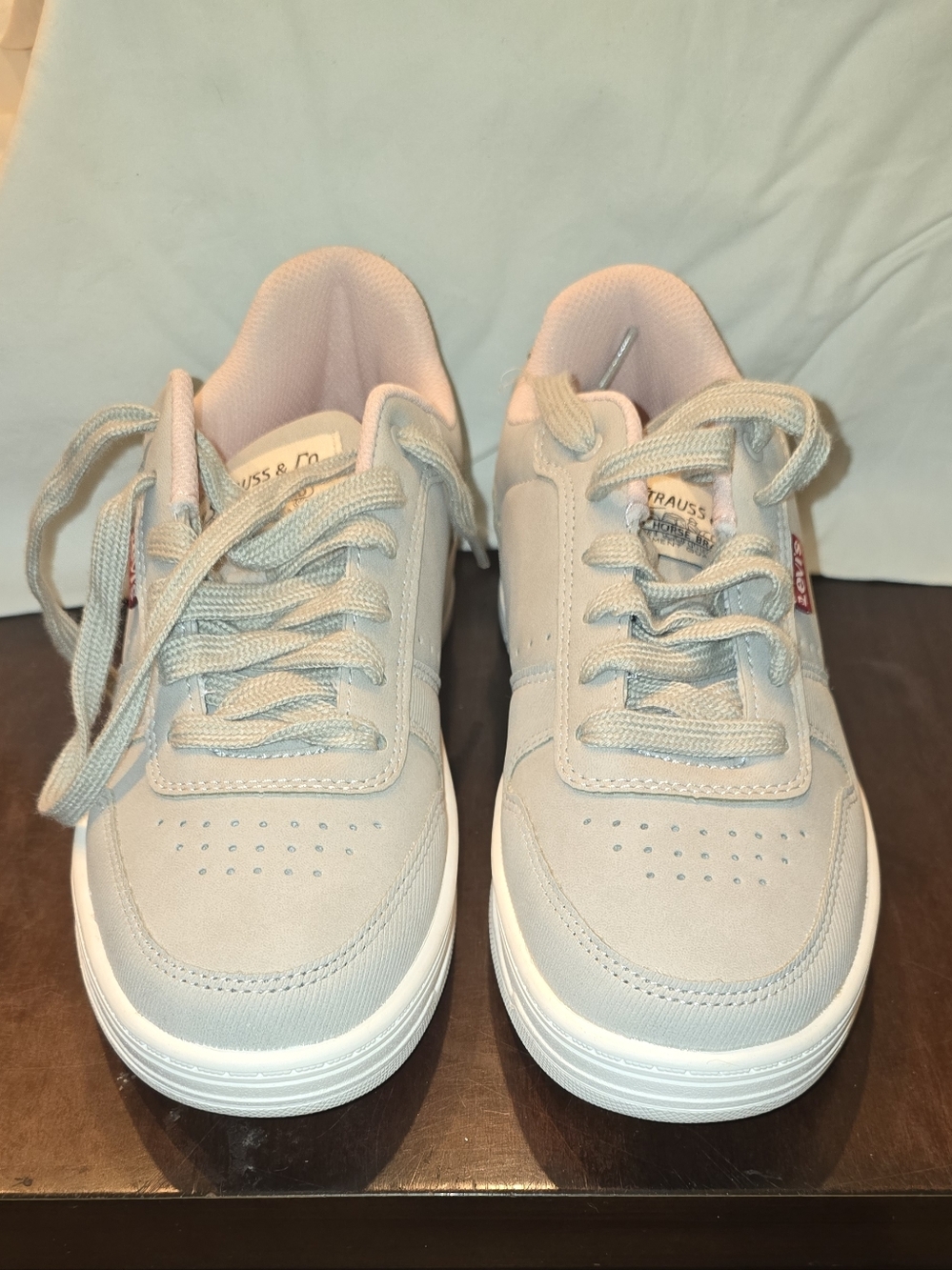 Levi's Men's Light Gray Lace-Up Sneakers